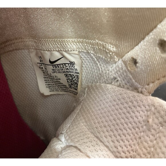 Nike Blazer Mid 77 Athletic‎ Basketball Sneaker Boys 4Y White FB9125-100 - Picture 9 of 10